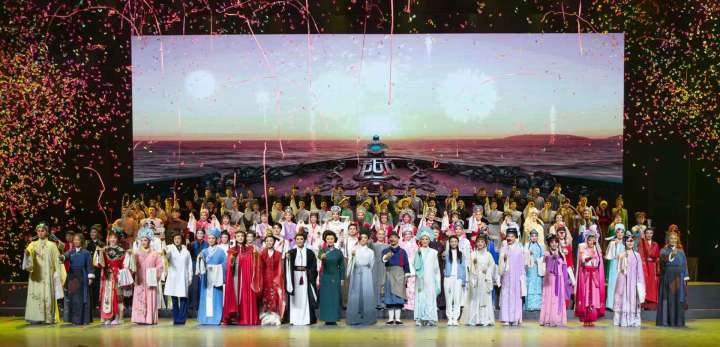  杭州演出市场爆发逻辑：超50组艺人密集开唱的底层数据与技术成因 娱乐新闻