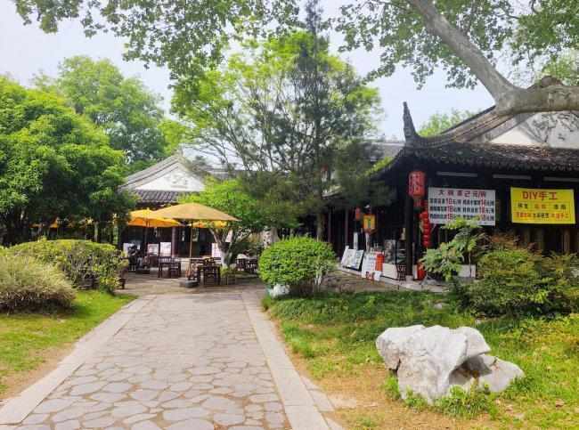  在玄武湖边喝一盏清茶：找回久违的松弛感 情感心理